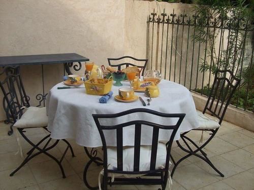 Les Roses De Montherlant Exterior photo